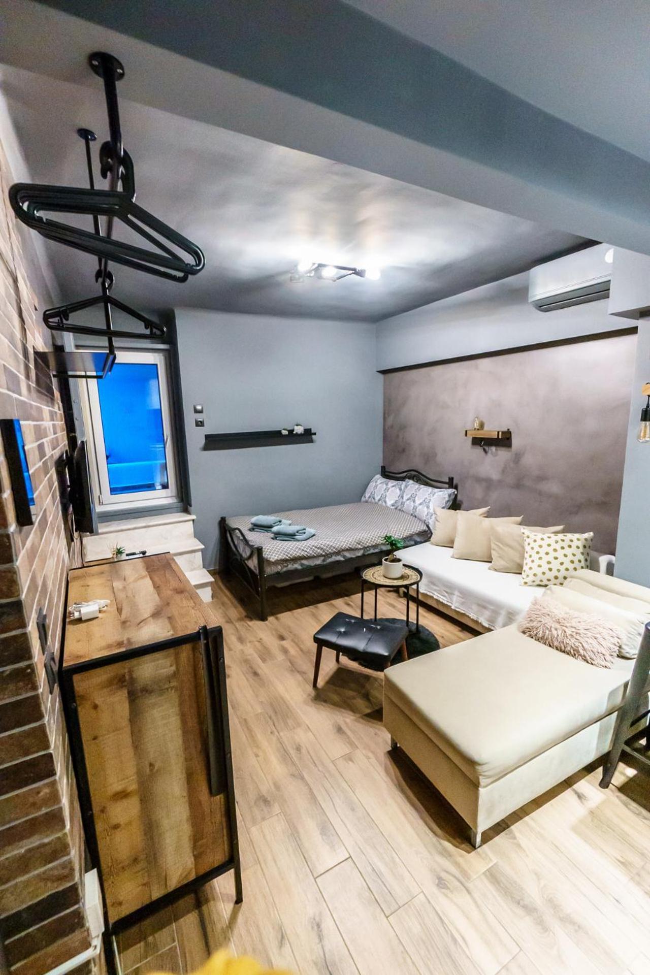 Happiness Studio With Terrace. Thessaloniki Buitenkant foto